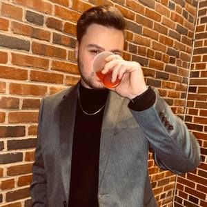 Meet your Posher, Alex